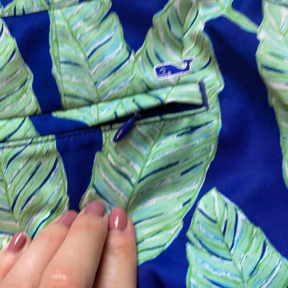 Vineyard Vines skort palm leaves golf - Picture 6 of 7